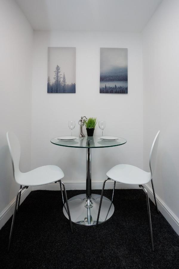 Carter House Apartments.....6 Beds In 3 Bedrooms Leeds  Rom bilde